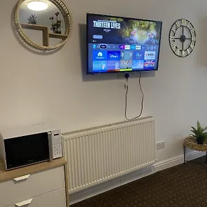  Apartment Bv Comfy At Deighton